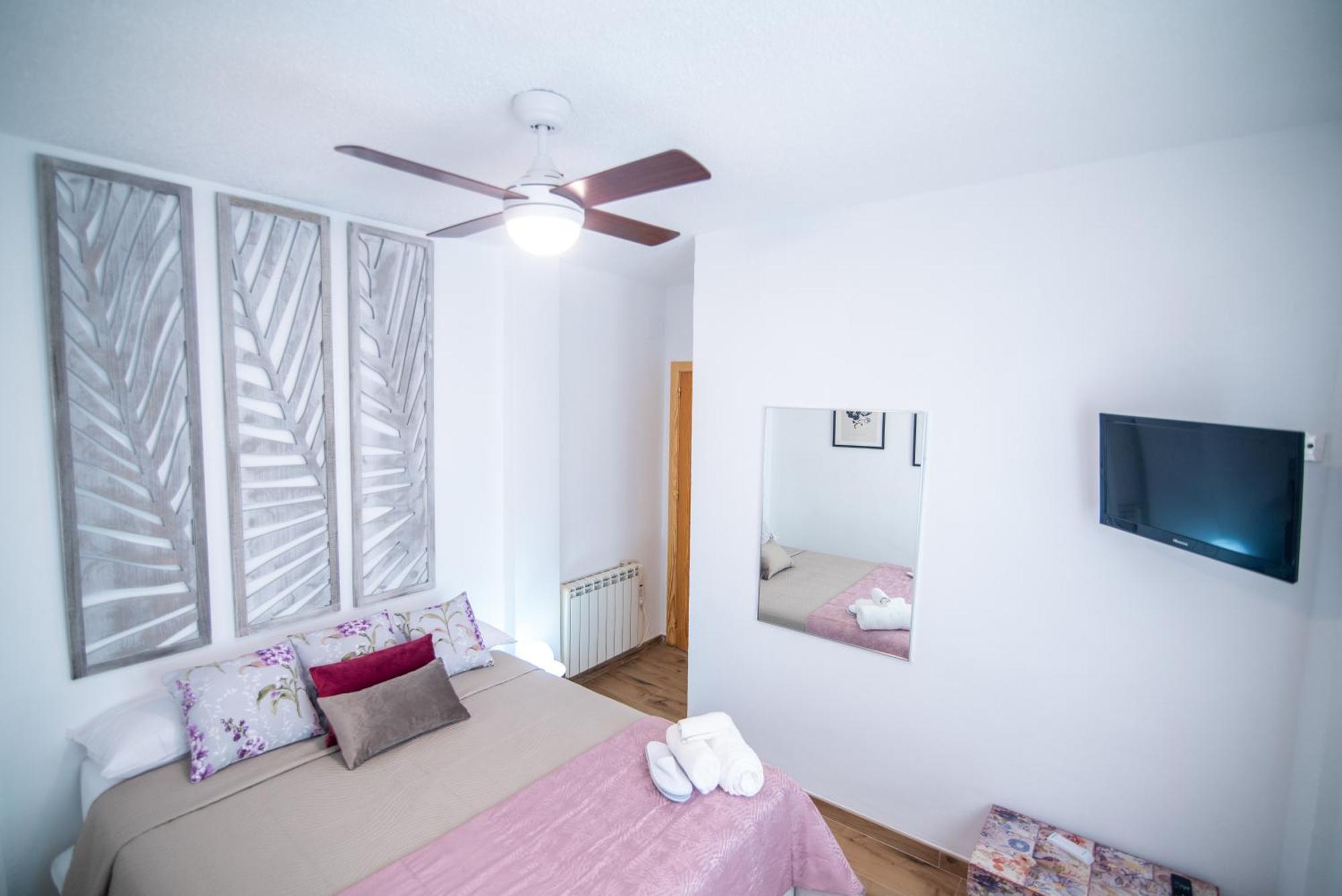 Naisa Apartamento Turistico Вилена Екстериор снимка