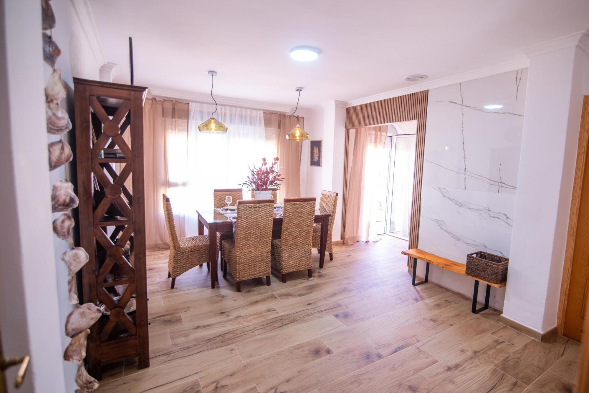 Naisa Apartamento Turistico Вилена Екстериор снимка