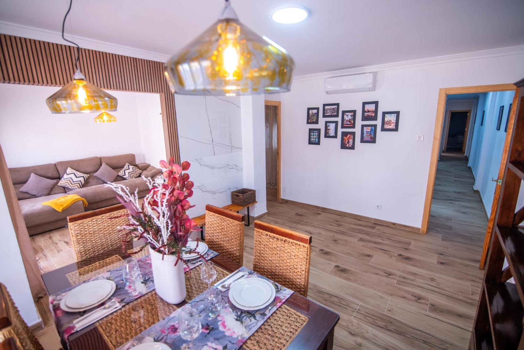 Naisa Apartamento Turistico Вилена Екстериор снимка