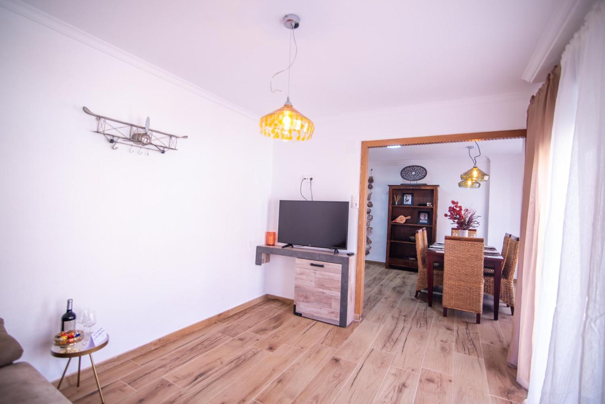Naisa Apartamento Turistico Вилена Екстериор снимка